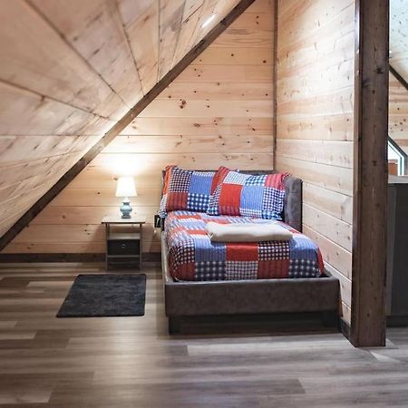 The Secluded Reset Button Cabin โบรคเคนโบว์ ภายนอก รูปภาพ