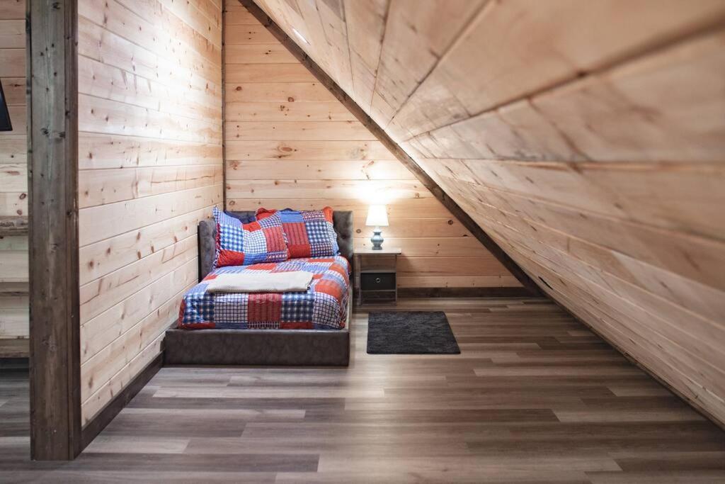 The Secluded Reset Button Cabin โบรคเคนโบว์ ภายนอก รูปภาพ