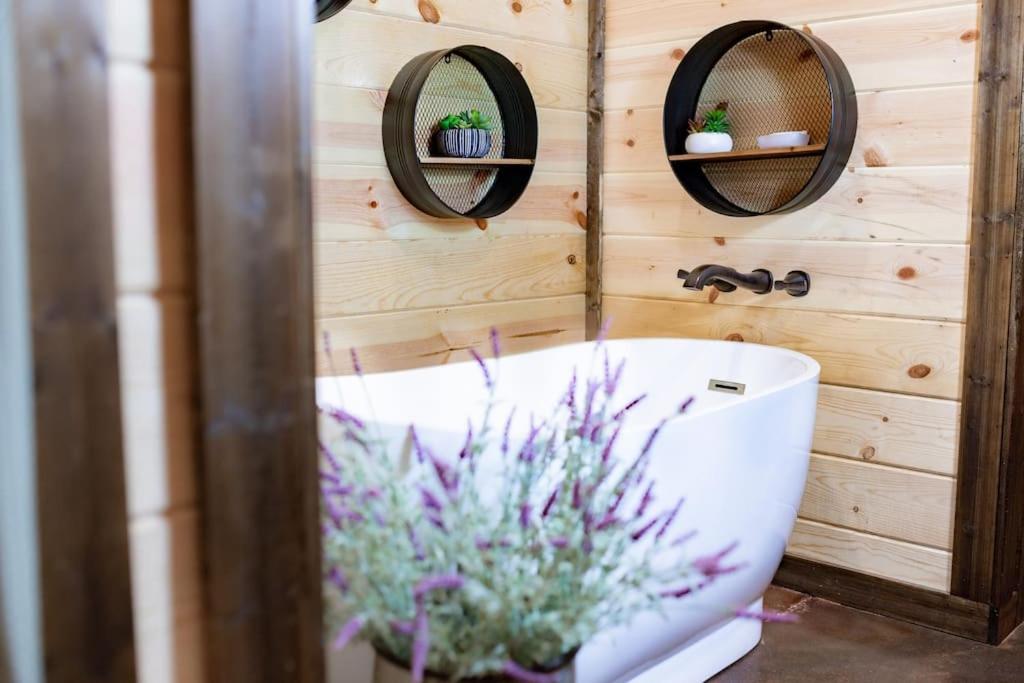 The Secluded Reset Button Cabin โบรคเคนโบว์ ภายนอก รูปภาพ